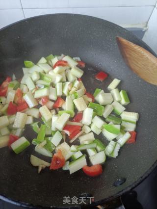 茭瓜炒纯瘦肉可以吃吗视频,茭瓜炒纯瘦肉，营养均衡的快手菜分享  第3张