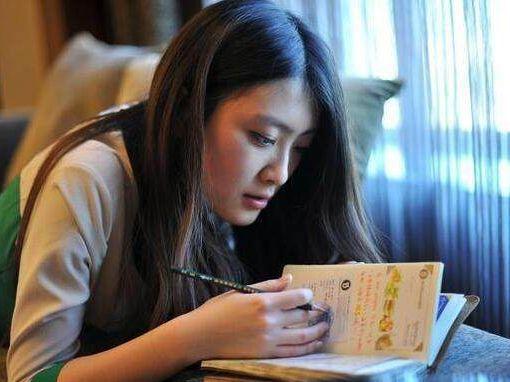 餐厅老嫂子吃瓜视频下载,一场美食与娱乐的盛宴