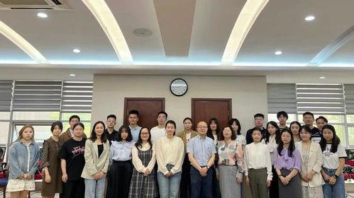 湖北某经济学院吃瓜视频,揭秘校园生活幕后趣闻  第2张