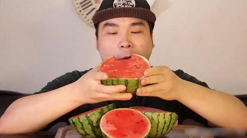 最搞笑的吃瓜西瓜视频大全,笑果连连！西瓜视频搞笑吃瓜盛宴大盘点  第2张