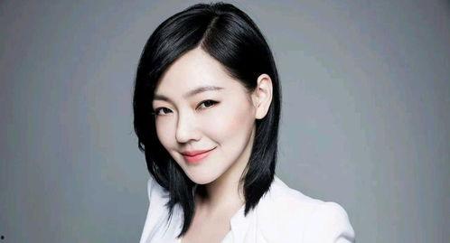 邵雯吃瓜样子真实图片视频,真实还原的可爱日常  第2张