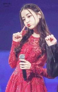 范丞丞吃迪丽热巴瓜视频  第3张