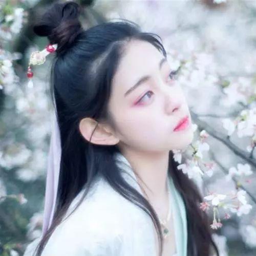 古风美女吃瓜视频网站,网络盛宴共品鉴  第2张