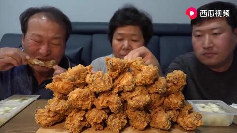 酒鬼一家吃瓜视频,笑料百出！  第2张