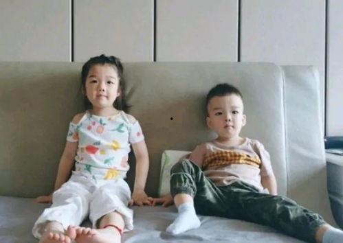 姐弟俩打架爸爸吃瓜视频,家庭欢乐瞬间引网友热议  第2张