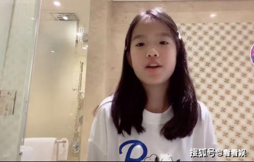 日照女孩吃瓜视频曝光是真的吗,是真是假？  第2张