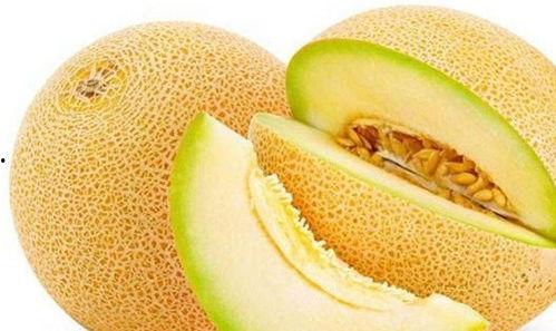 自信女搞笑视频吃哈密瓜,欢乐瞬间引网友爆笑  第2张