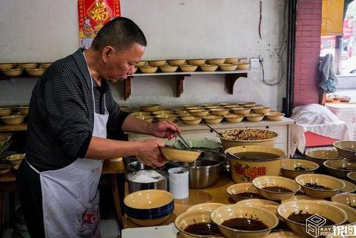 公园板凳吃瓜视频下载,揭秘幕后下载攻略  第2张