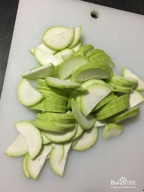 吃的蒲瓜要扒皮吗视频,视频教你轻松扒皮技巧  第3张