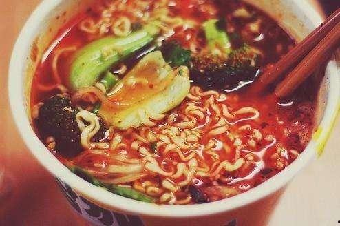 瓜友们吃泡面视频大全下载,瓜友们的美味瞬间大盘点  第2张