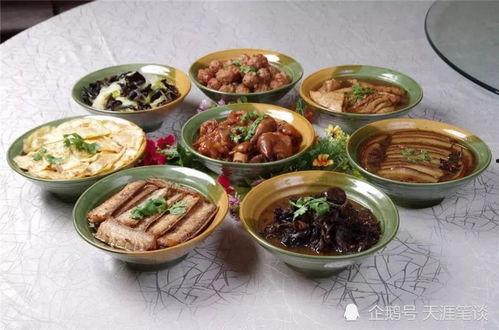 二哥八大碗吃瓜视频,揭秘网红美食背后的故事  第2张