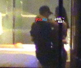 吃瓜老婆曝光视频下载,揭秘娱乐圈幕后真相  第3张